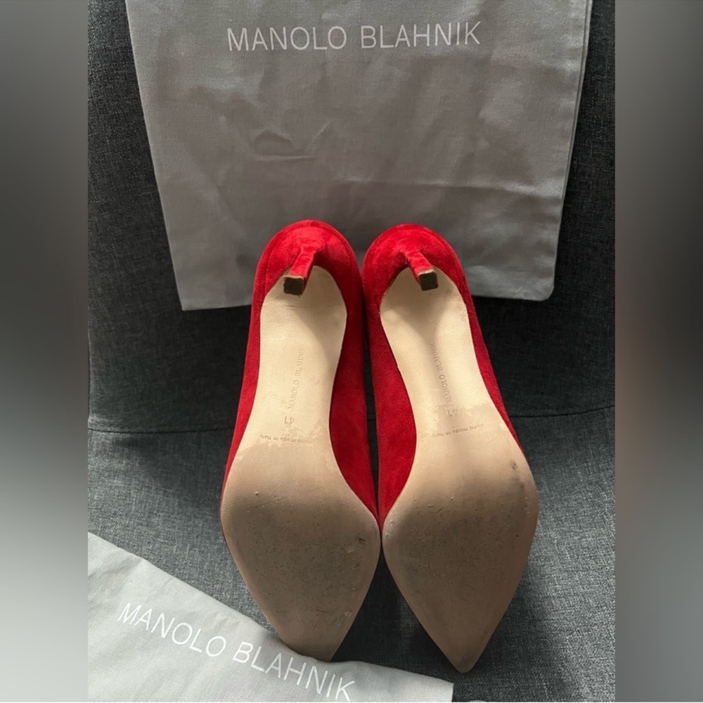 Manolo Blahnik BB Red Suede Pointed-Toe Stiletto Pumps - Picture 2 of 7